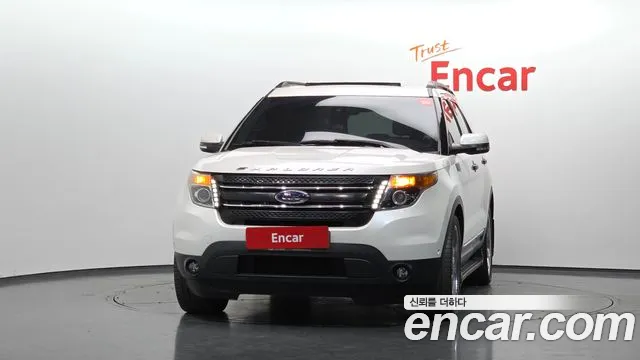 Ford Explorer 2014 thumb 3