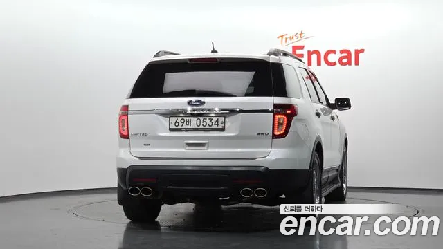 Ford Explorer 2014 thumb 4