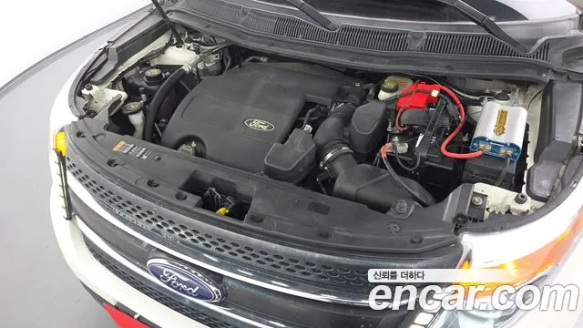 Ford Explorer 2014 thumb 6