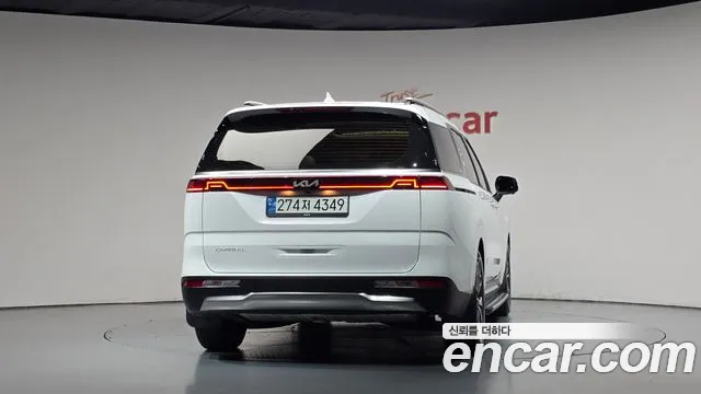 Kia Carnival 2022 thumb 3