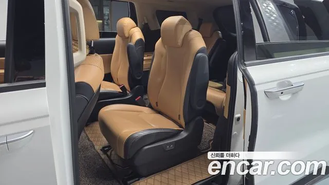 Kia Carnival 2022 thumb 10