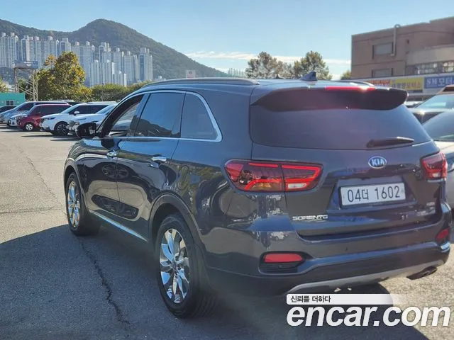 Kia Sorento 2017 thumb 4