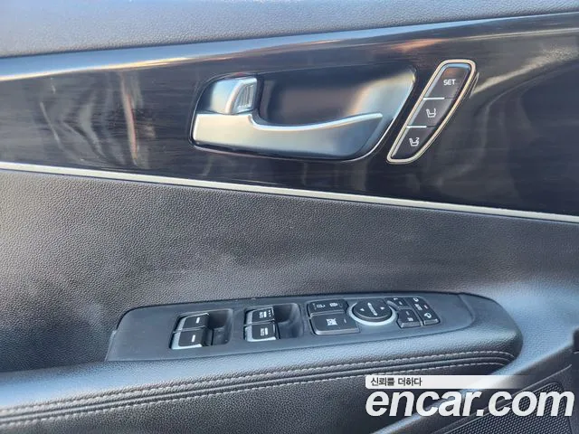 Kia Sorento 2017 thumb 6
