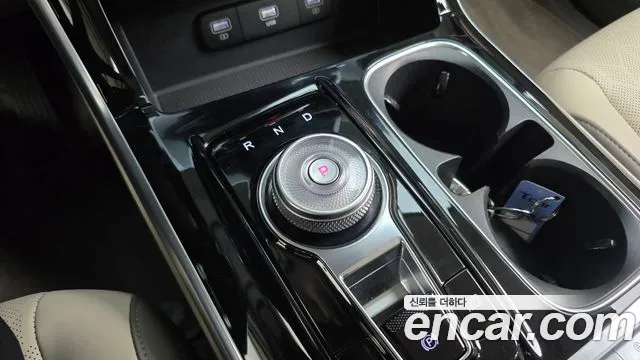 Kia Carnival 2023 thumb 9