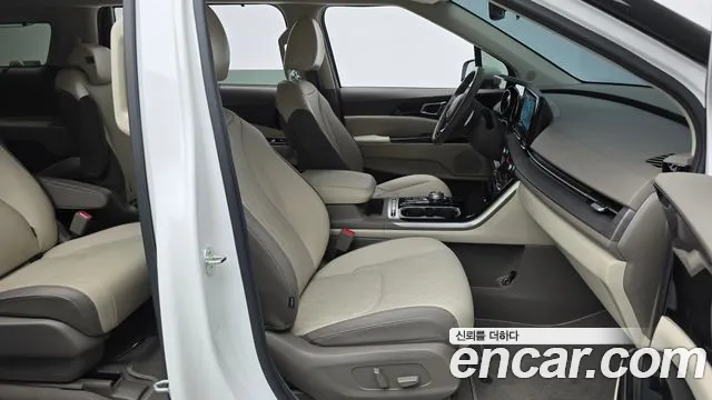 Kia Carnival 2023 thumb 11