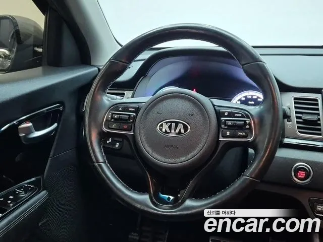 Kia Niro 2017 thumb 9