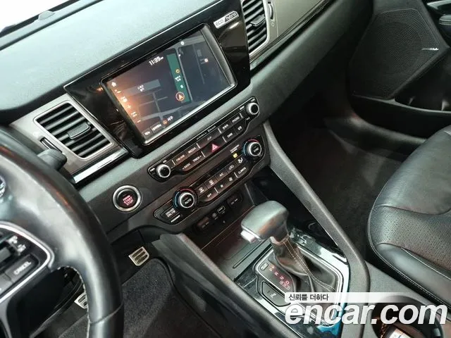 Kia Niro 2017 thumb 10