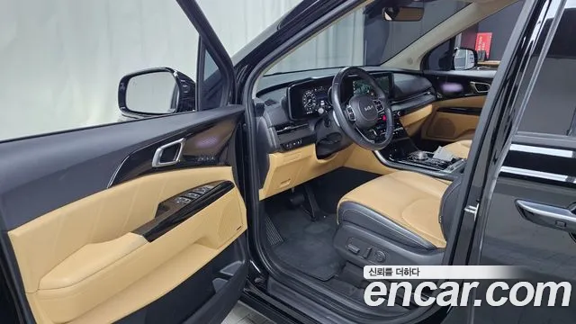 Kia Carnival 2021 thumb 9