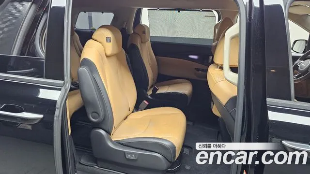Kia Carnival 2021 thumb 10