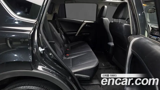Toyota RAV4 2018 thumb 11