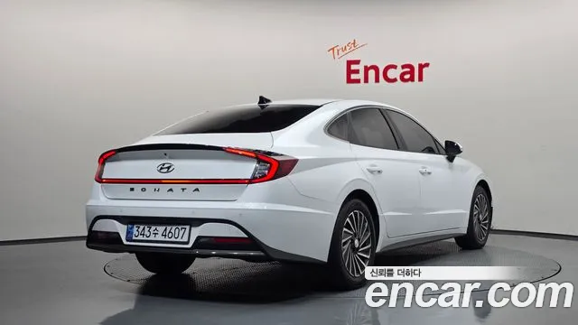 Hyundai Sonata 2023 thumb 2