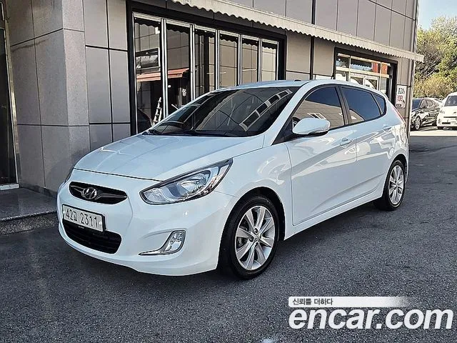 Hyundai Accent 2012 thumb 11