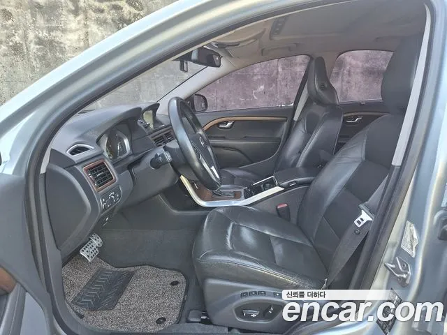 Volvo S80 2013 thumb 10