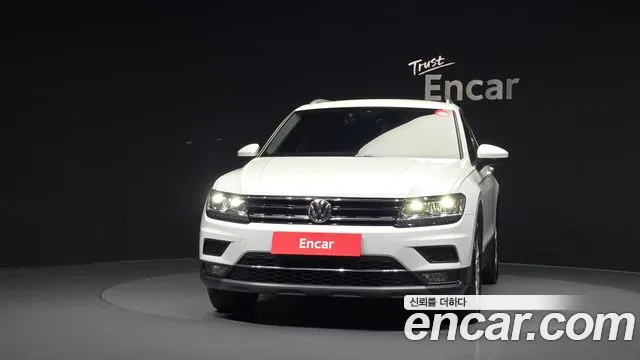 Volkswagen Tiguan 2020 thumb 3