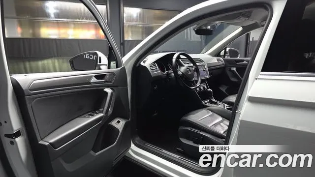 Volkswagen Tiguan 2020 thumb 10