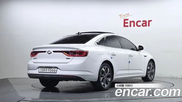 Renault-KoreaSamsung Megane 2018 thumb 2