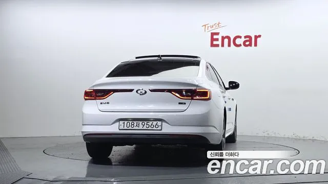 Renault-KoreaSamsung Megane 2018 thumb 4