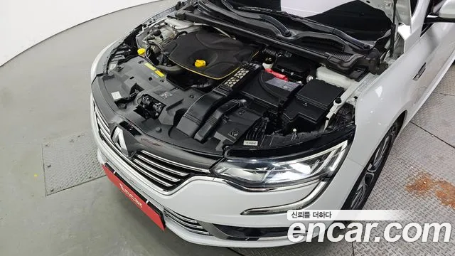 Renault-KoreaSamsung Megane 2016 thumb 6