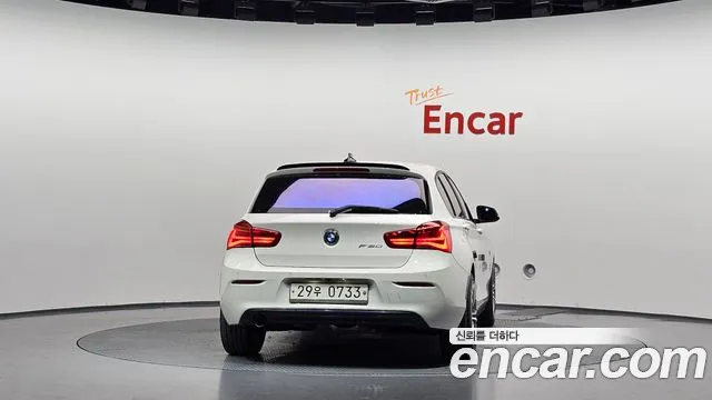 BMW 1-Series 2016 thumb 4