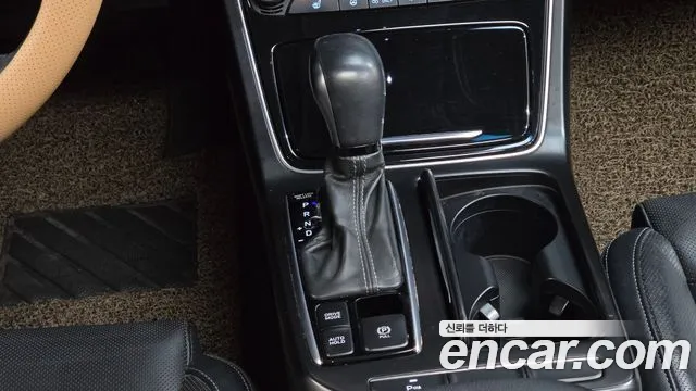 Hyundai Grandeur 2017 thumb 9
