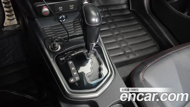 KG_Mobility_Ssangyong TIBOLI 2018 thumb 9
