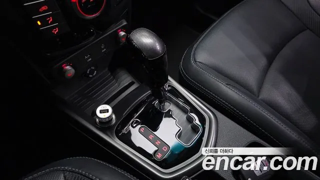 KG_Mobility_Ssangyong TIBOLI 2016 thumb 9