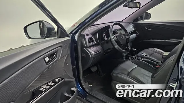 KG_Mobility_Ssangyong TIBOLI 2016 thumb 11