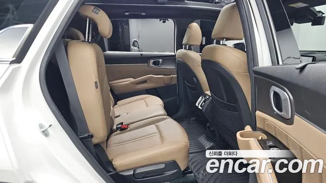 Kia Sorento 2023 thumb 10
