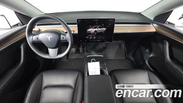 Tesla Model Y 2023 thumb 6