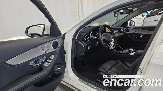 Mercedes-Benz C-Класс 2015 thumb 10