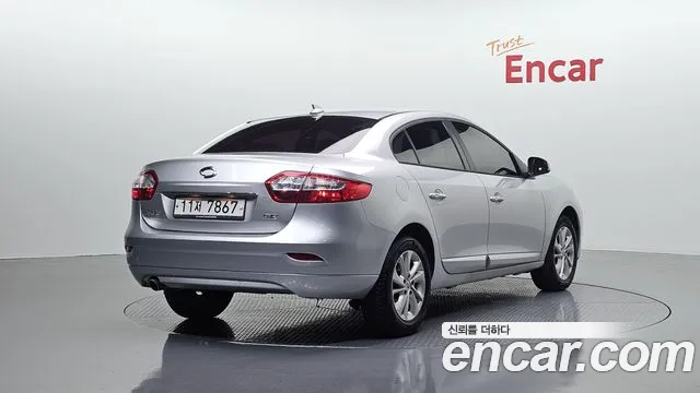 Renault-KoreaSamsung Fluence 2015 thumb 2