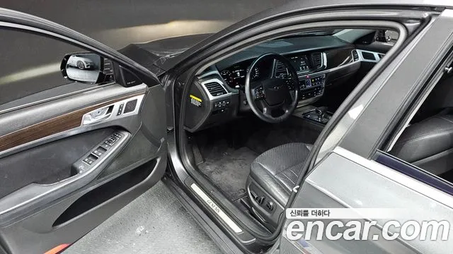 Genesis G80 2016 thumb 11