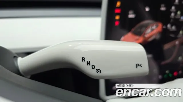 Tesla Model Y 2021 thumb 9
