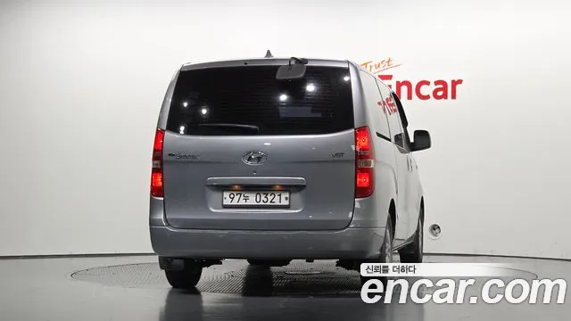 Hyundai Starex 2017 thumb 4