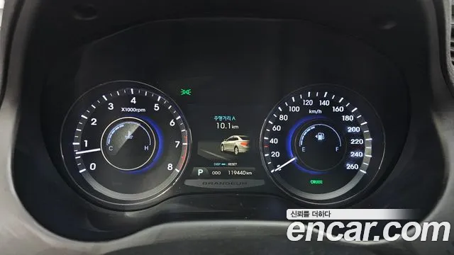 Hyundai Grandeur 2013 thumb 8