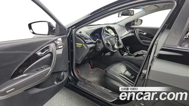 Hyundai Grandeur 2013 thumb 10