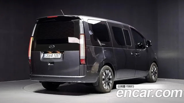Hyundai Staria 2022 thumb 2