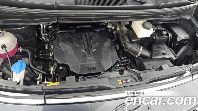 Hyundai Staria 2022 thumb 6
