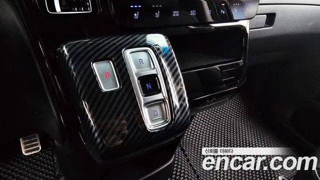 Hyundai Staria 2022 thumb 9