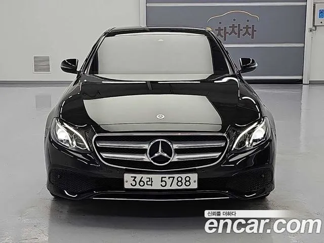 Mercedes-Benz E-Класс 2019 thumb 2