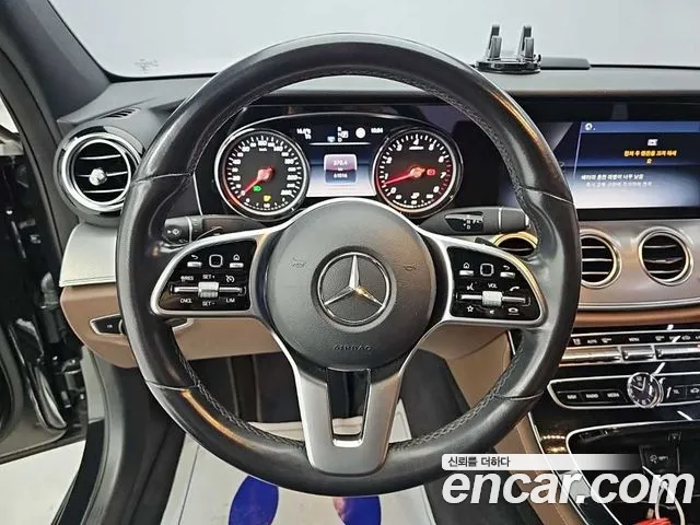 Mercedes-Benz E-Класс 2019 thumb 9