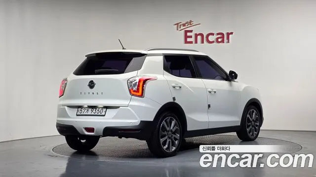 KG_Mobility_Ssangyong TIBOLI 2015 thumb 2