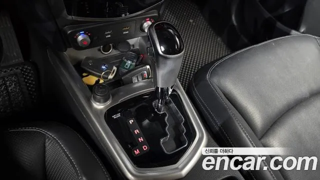 KG_Mobility_Ssangyong TIBOLI 2015 thumb 9