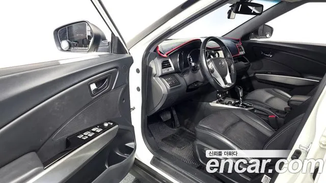 KG_Mobility_Ssangyong TIBOLI 2015 thumb 10
