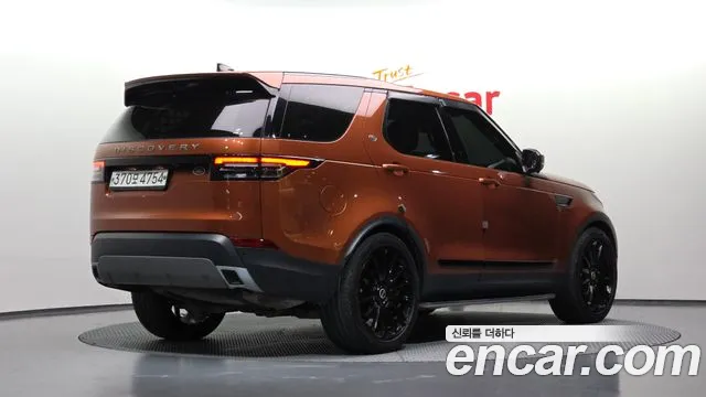 Land Rover Discovery 2019 thumb 2