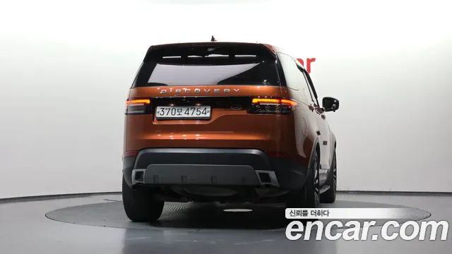Land Rover Discovery 2019 thumb 4