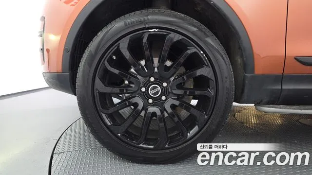 Land Rover Discovery 2019 thumb 5