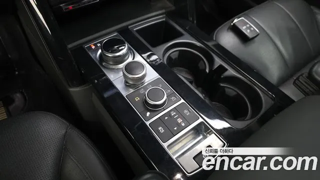 Land Rover Discovery 2019 thumb 9
