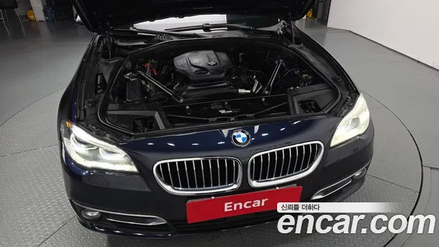 BMW 5-Series 2016 thumb 6