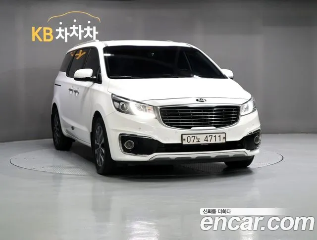 Kia Carnival 2018 thumb 2